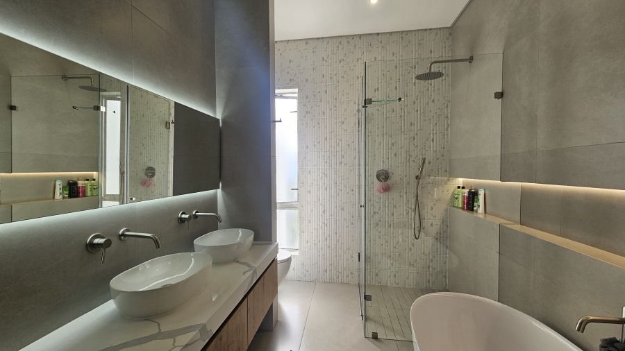 4 Bedroom Property for Sale in Sandown Western Cape
